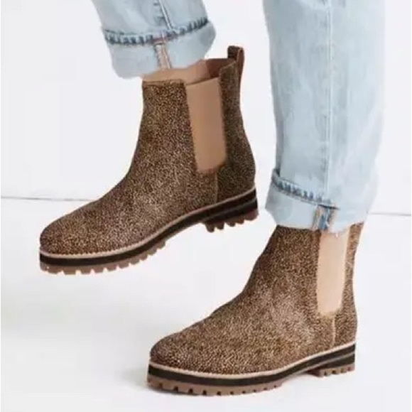Madewell The Ivy Chelsea Boot - Picture 1 of 6